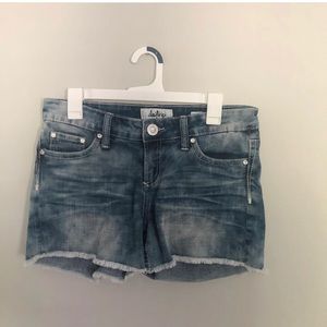 Day trip jean shorts (express)